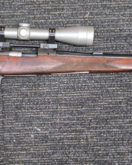 BRNO 601 243WIN WITH A LEUPOLD VX-1 3-9X40